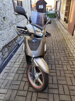 Kymco s 200i