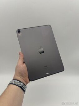 iPad Pro 11" 256GB Cellular Space Gray + ZÁRUKA