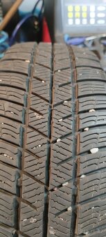 Zimní 205/60/16 Barum