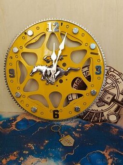 MUSTANG hodiny ze setrvačníku - Autonábytek Kovář