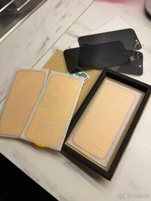 iPhone 15 ochranné skla / protective glass