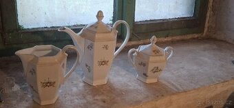 Sada porcelánové nádobí