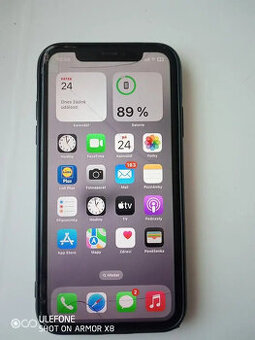 Apple iPhone XR