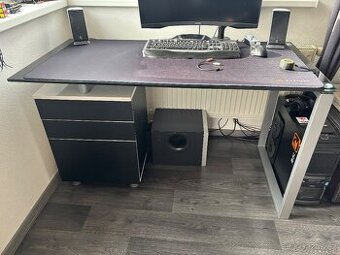Pc stul
