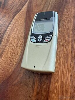 Nokia 8850 – kovová legenda v TOP stavu, plně funkčni