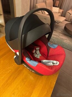 Autosedačka Cybex Ferrari