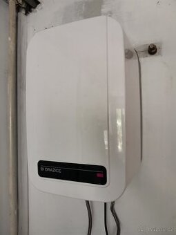 Elektrický bojler Dražice 10 litrů nad umyvadlo, 1500W