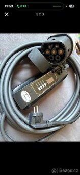 Nabíjecí kabel k elektro autu