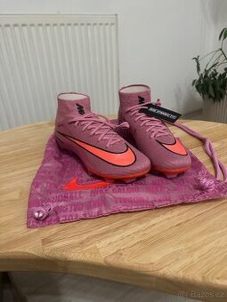 Kopačky Nike - velikost 41 - fialové