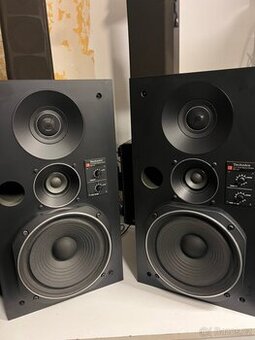TECHNICS 3PASM. REGÁLOVÉ BEDNY SB-X5