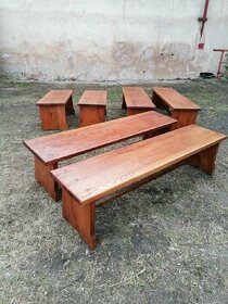Dřevěné dubové lavice