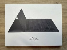 Smart Keyboard k iPadu - 1