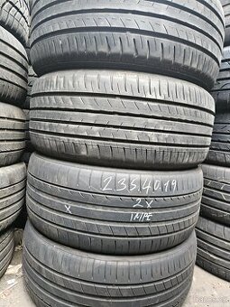 235/40R19 96W XL  Yokohama BluEarth-GT AE51