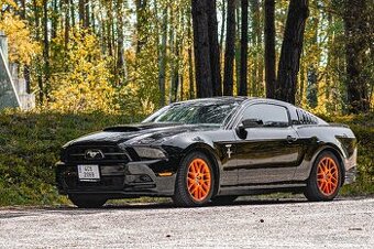 Prodám Ford Mustang 2014 3.7