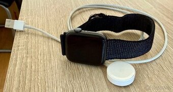 Apple Watch Series 6 Nike Edition 44mm – Černé