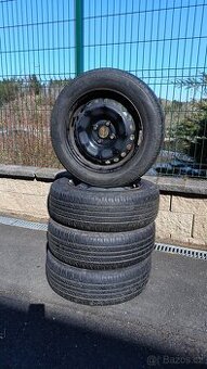 Prodáno - Sada plechových kol Kia s letními pneu 185/65 R15