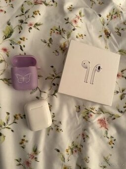 Apple AirPods (2gen) +Magsafe case sluchátko Právě