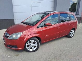 OPEL ZAFIRA B 2.2i benzín 110kW, 7 míst, TOP VÝBAVA, SOLIDNÍ