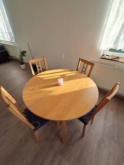Stůl IKEA + 4 židle