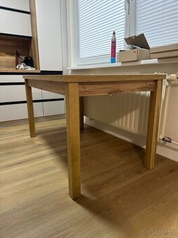 Rozkládací jídelní stůl 140/180x80cm