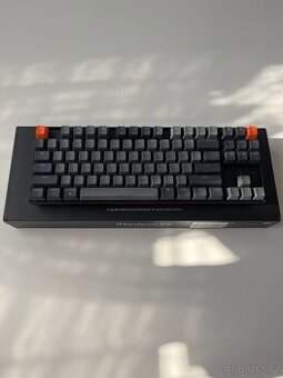 Keychron K8 Wireless Mechanical klávesnice - 1