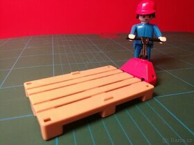 Playmobil skladník paleta
