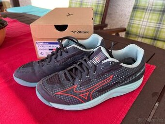 Dětské sálové boty Mizuno (vel. 36,5)