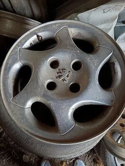 ALU kola Peugeot
