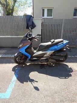 Maxon Discover 300 prodam skútr, výkon 19.5kW
