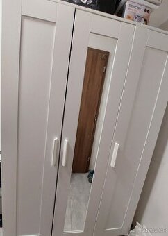 Šatní skříň IKEA