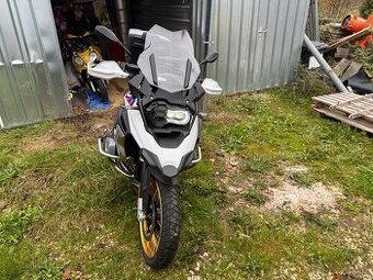 Výměním za bagr nebo traktor bagr