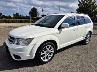 FIAT FREEMONT 2.0MJET 7 MÍST MANUÁL- VERZE UBRAN - PER. STAV