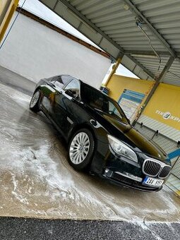BMW 740d F01