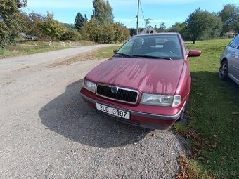 Škoda Octavia 1,6 benzín, 5 dv.