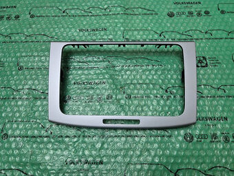 krytka spínačů (rámeček autorádia) matný chrom VW Passat (B6