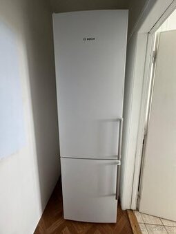 Lednice Bosch KGN39VW35