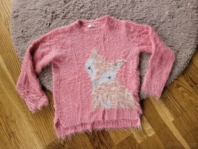 Chlupatý svetr s liškou