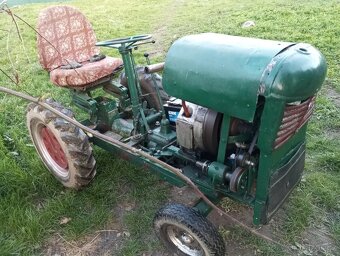 Sekací traktůrek