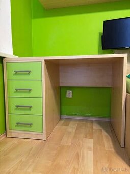 Kvalitní pracovní stůl - ruční výroba