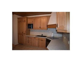 Kuchyně světlý dub masiv, s vestavěnými spotřebiči,5567