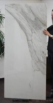 Velkoformatova dlazba