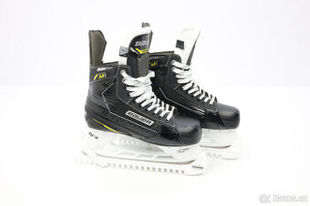 Bauer Supreme M1 SR 7 (42)
