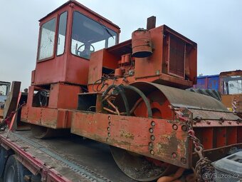 Vibrační válec Stavostroj,Baukema