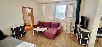 Pronájem 2+1 Na Valtické - 1