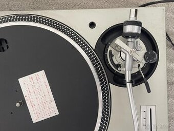Gramofon Technics 1200-MK5