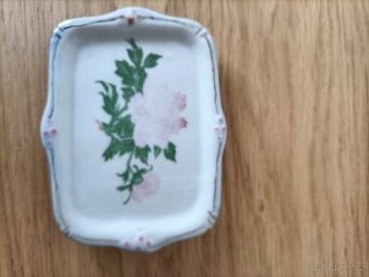 Porcelánová mistička