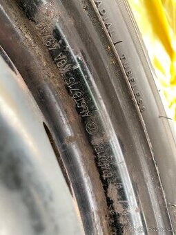 Plechové disky 15” 4x100 a zimní pneu 195/65/R15 Michelin