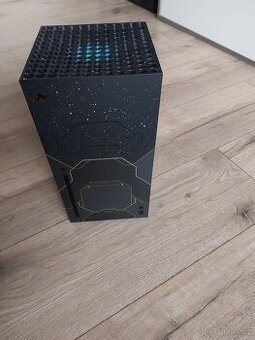 Xbox X series Čištění a přepastování konzole