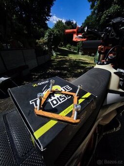 KTM 300 EXC TPI podložka pod Vforce klapky