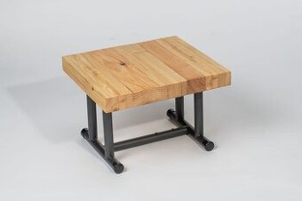 Prodám stolek z recyklovaných materiálů